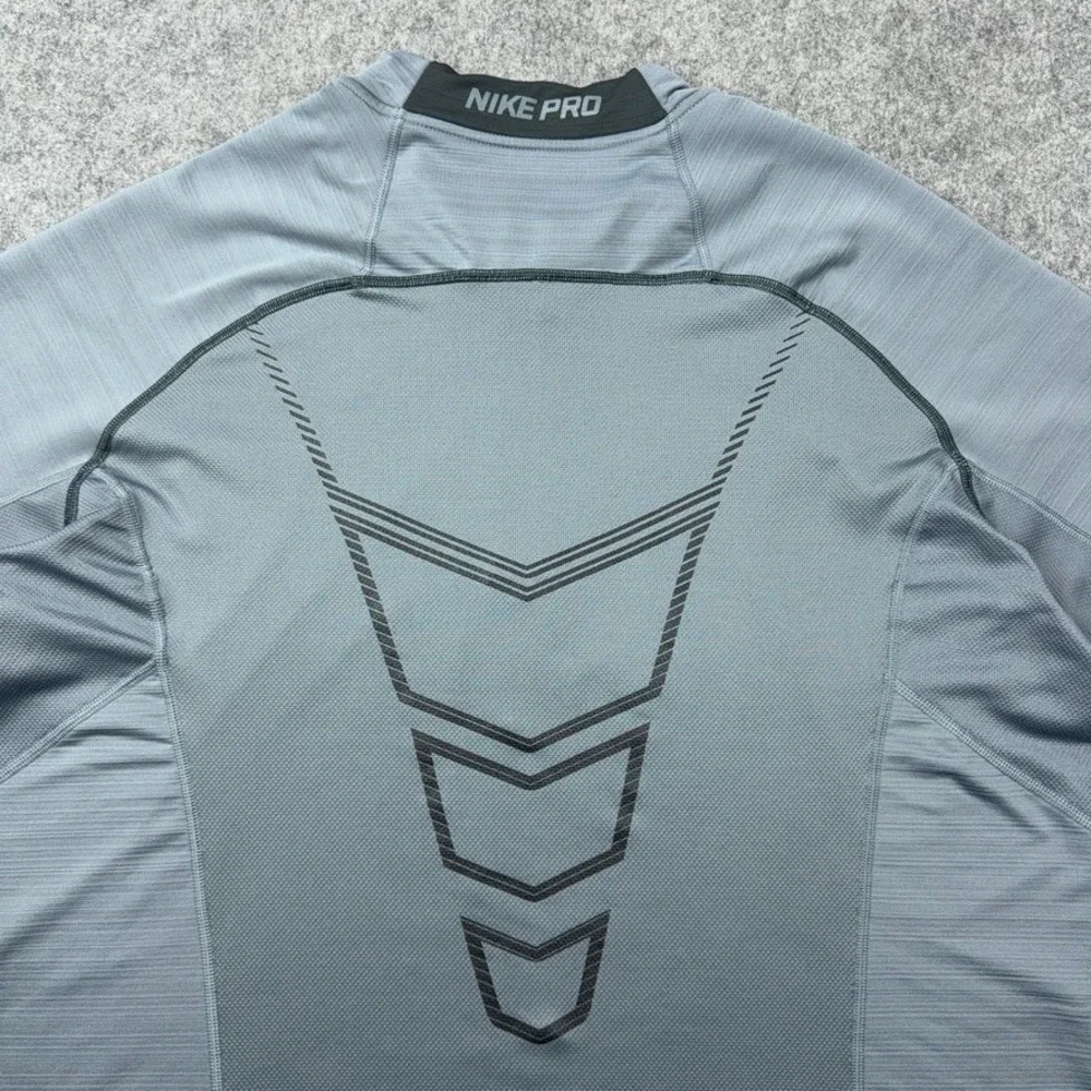 Nike Pro Pullover Mens 2XL Gray 1/4 Zip Hyperwarm Fitted Dri-FIT Training Active